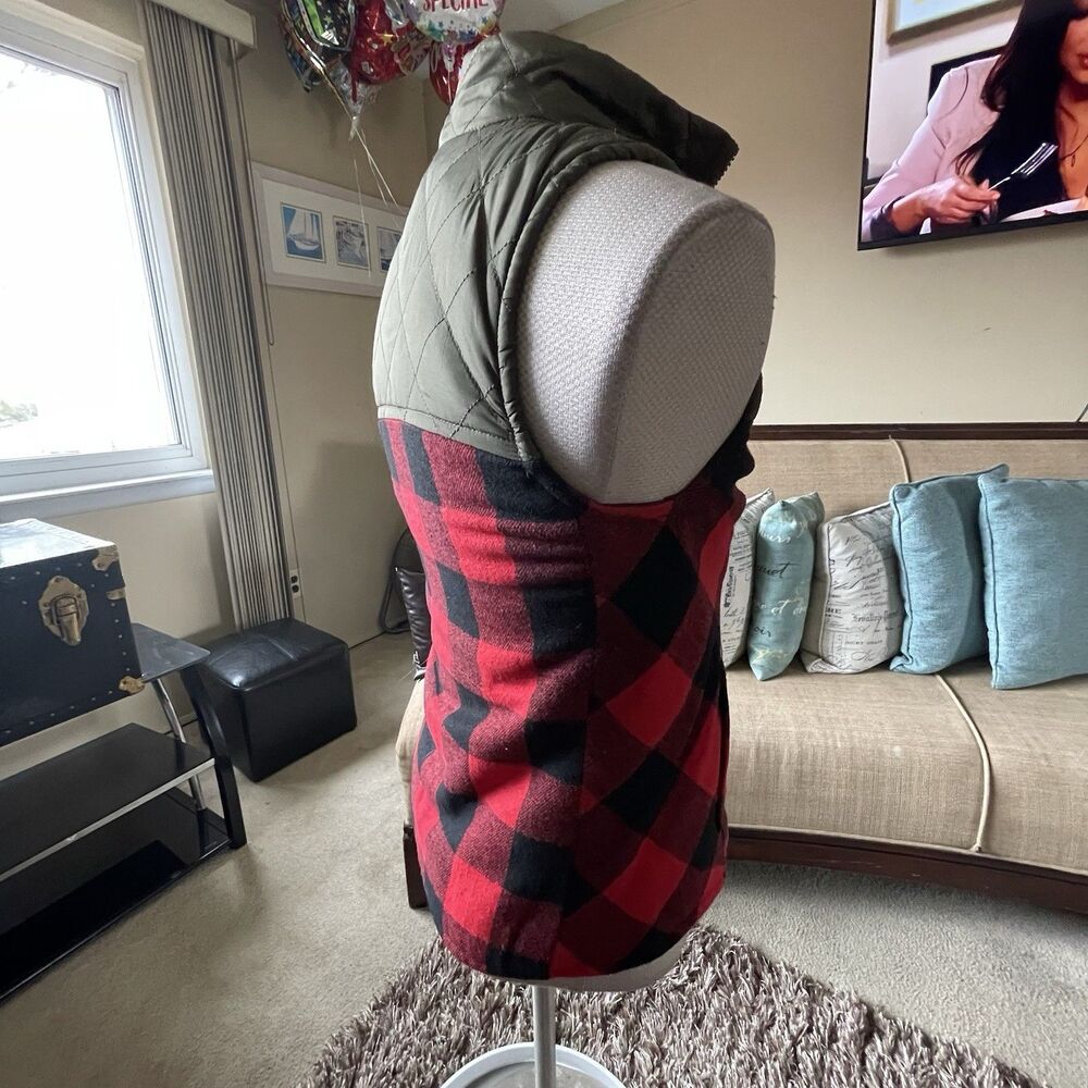 Maurices Women's Buffalo Plaid Puffer Vest Jacket Coat with Pockets Size Small - Picture 5 of 13